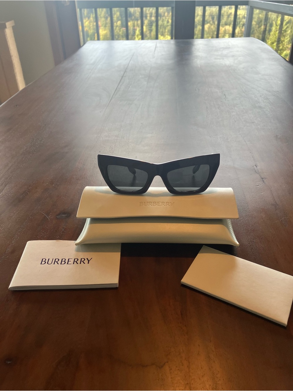 Burberry marroon Cat-Eye Sunglasses with Dark Lenses